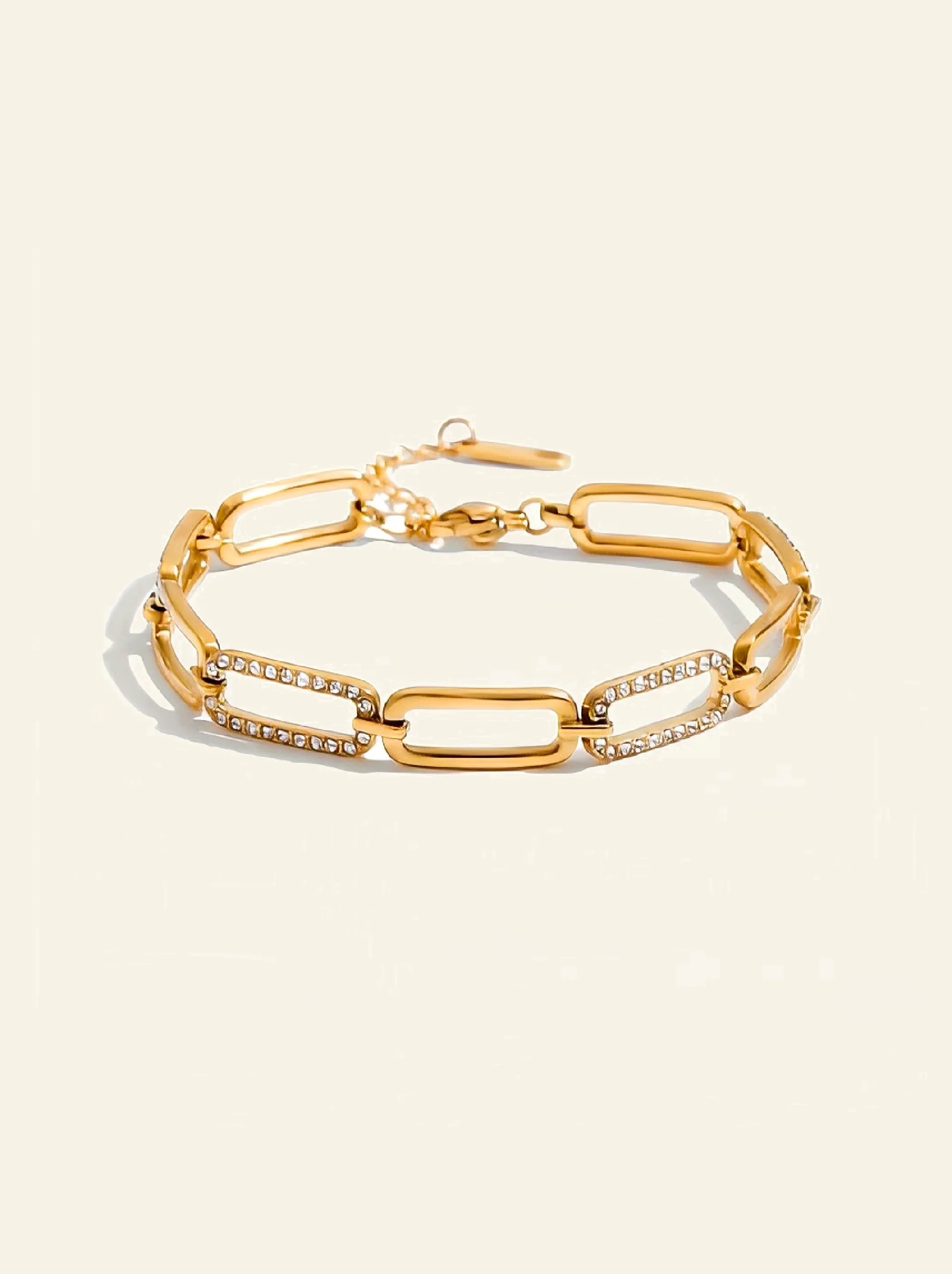 Lifestyle – ELENYS Verona Lumi